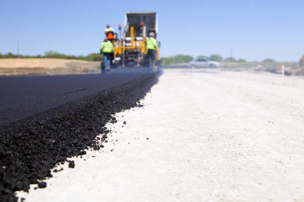 Best Driveway Paving Company  in Blue Mound, IL